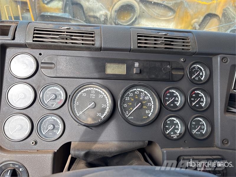 Freightliner Cascadia 125 Vilcēji