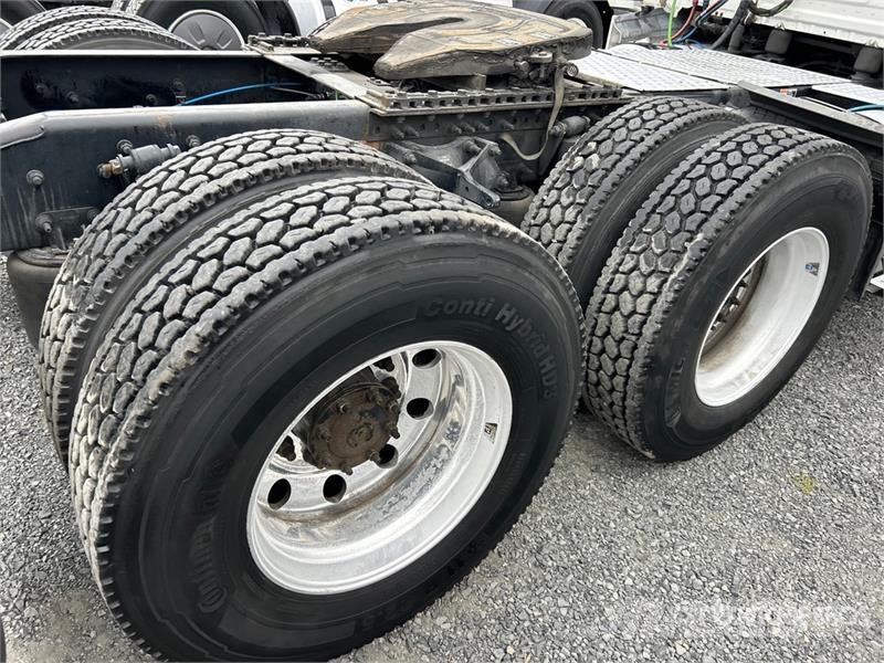 Freightliner Cascadia 116 وحدات الجر