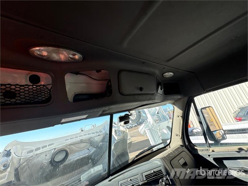 Freightliner Cascadia 125 Vlačilci