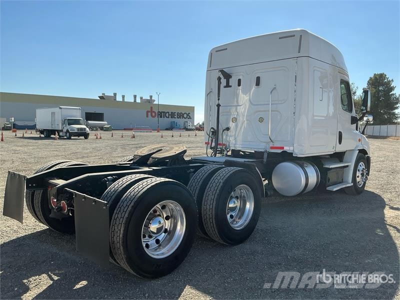 Freightliner Cascadia 113 Ťahače