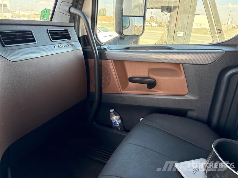 Freightliner Cascadia 126 Vilcēji
