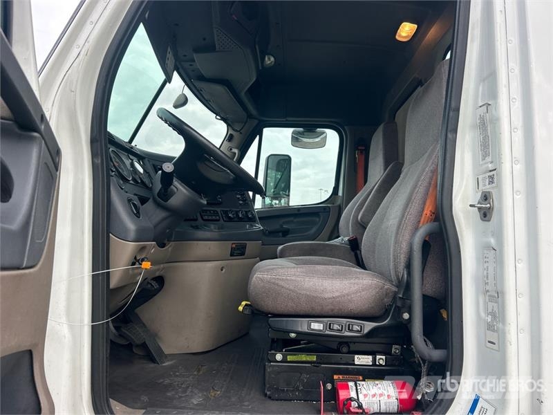 Freightliner Cascadia 125 Тягачі