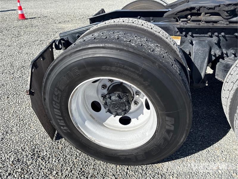Freightliner Cascadia 126 Cabezas tractoras