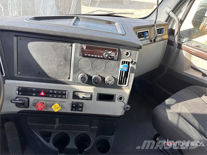 Freightliner Cascadia 126 Vlačilci