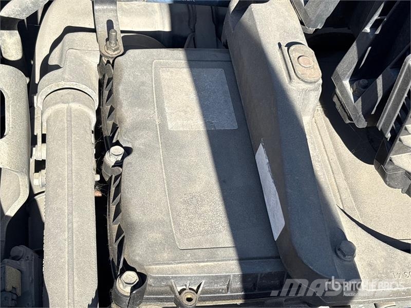 Freightliner Cascadia 126 6x4 T/A Sleeper Truck Tractor Sattelzugmaschinen