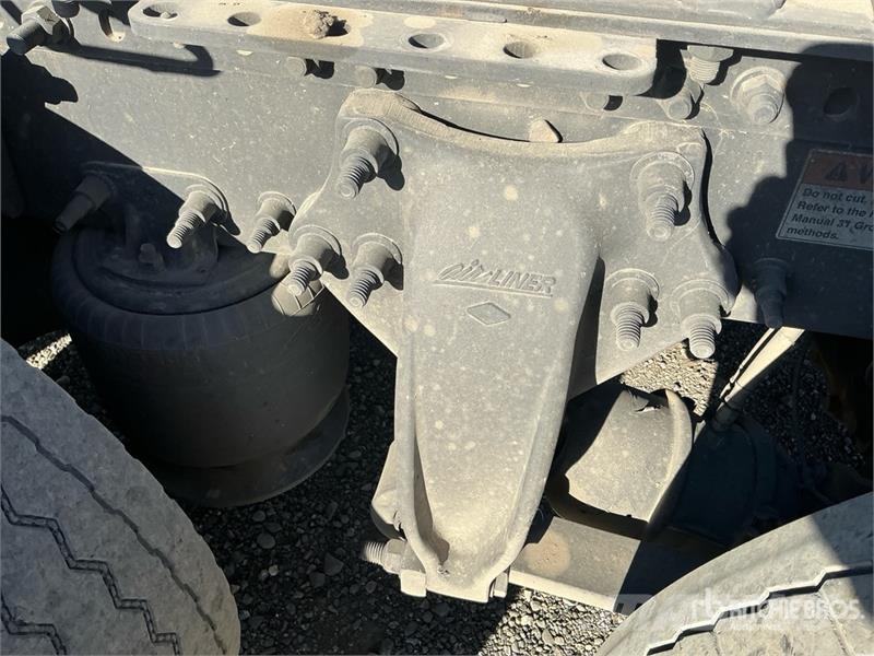 Freightliner Cascadia 126 Tractor Units