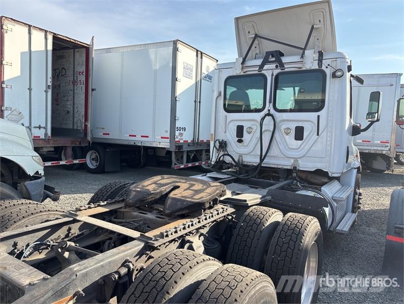Freightliner Cascadia 113 Çekiciler