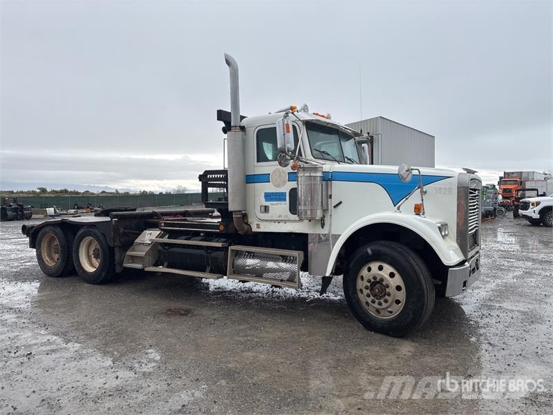 Freightliner Classic 120 6x4 Winch Truck (Inoperable) Recovery vehicles