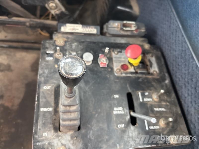 Freightliner Classic 120 6x4 Winch Truck (Inoperable) Recovery vehicles