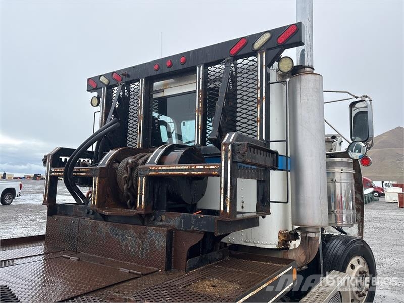 Freightliner Classic 120 6x4 Winch Truck (Inoperable) Recovery vehicles