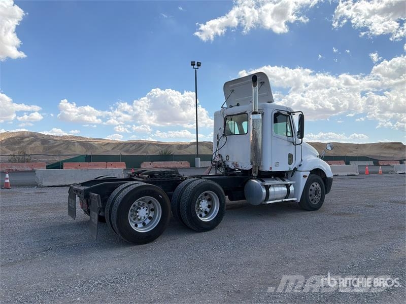 Freightliner Columbia 6x4 T/A Day Cab Truck Tractor Sattelzugmaschinen