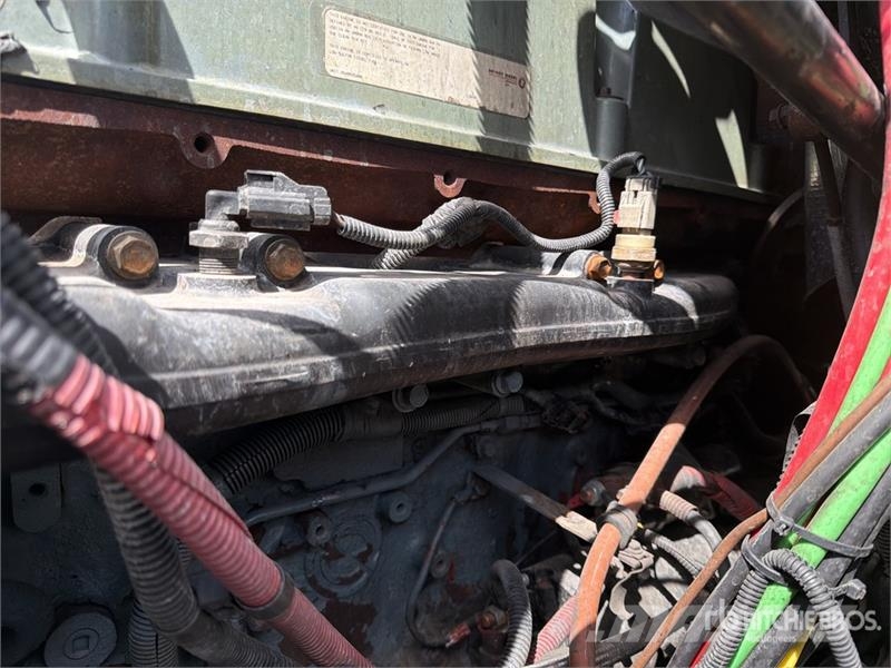 Freightliner Columbia 6x4 T/A Day Cab Truck Tractor Sattelzugmaschinen