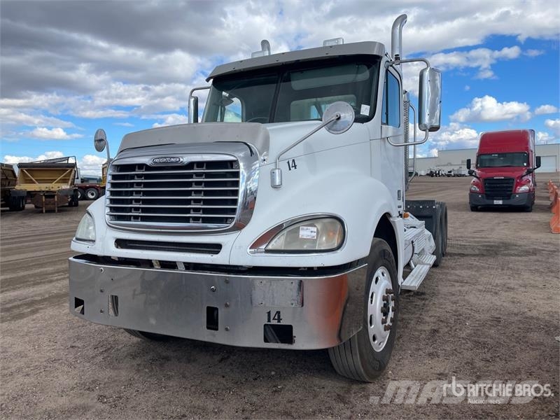 Freightliner Columbia 112 Vilcēji