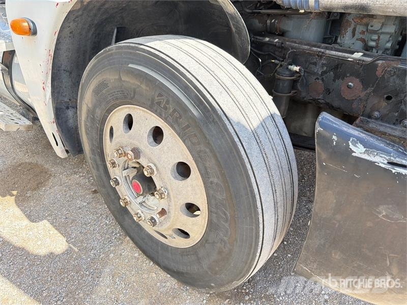 Freightliner Columbia 6x4 T/A Day Cab Truck Tractor Sattelzugmaschinen