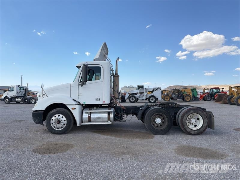 Freightliner Columbia 6x4 T/A Day Cab Truck Tractor Sattelzugmaschinen