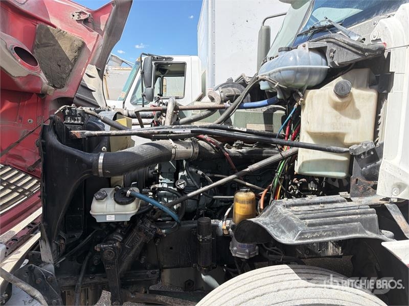 Freightliner Columbia 6x4 T/A Day Cab Truck Tractor Sattelzugmaschinen