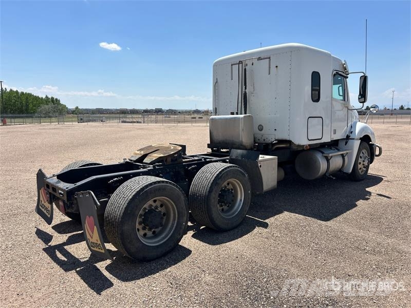 Freightliner Columbia 120 Vilcēji