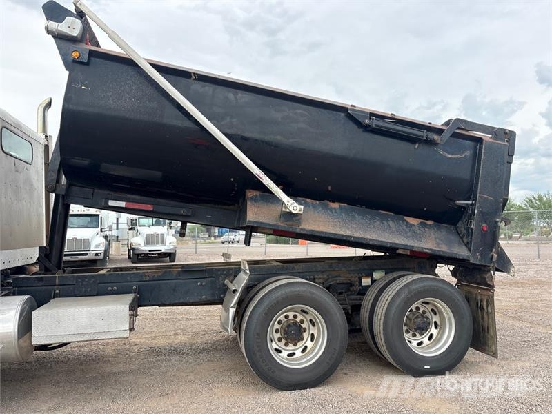 Freightliner Coronado 132 6x4 T/A Dump Truck Wywrotki