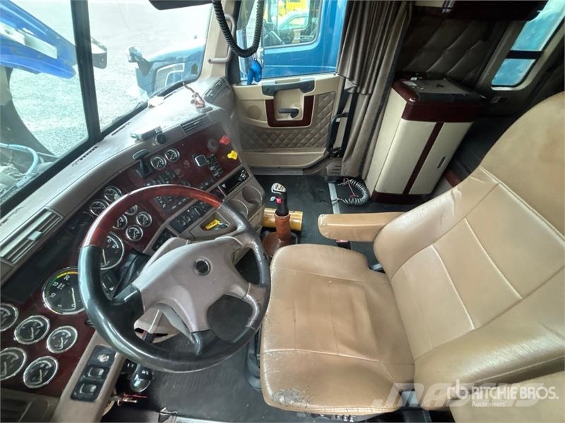 Freightliner Coronado 122SD Tracteur routier