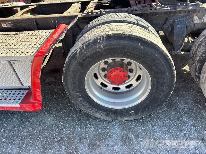 Freightliner Coronado 6x4 T/A Sleeper Truck Tractor Sadulveokid