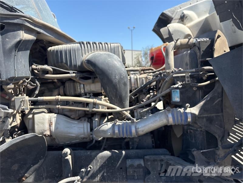 Freightliner Coronado 122 Тягачі