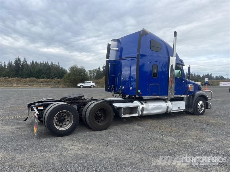 Freightliner Coronado 122SD Tracteur routier