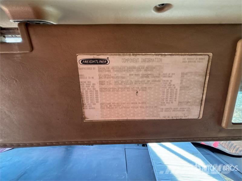 Freightliner Coronado 6x4 T/A Sleeper Truck Tractor Sadulveokid