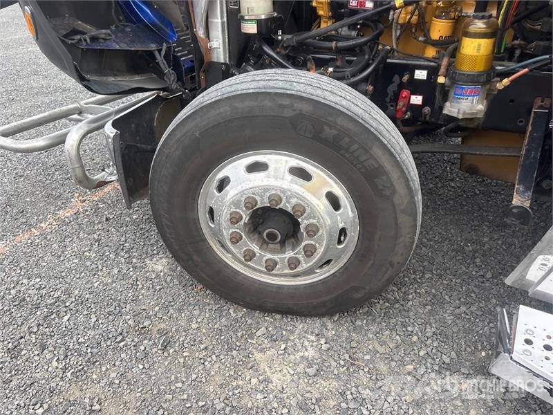 Freightliner Coronado 122SD Tracteur routier