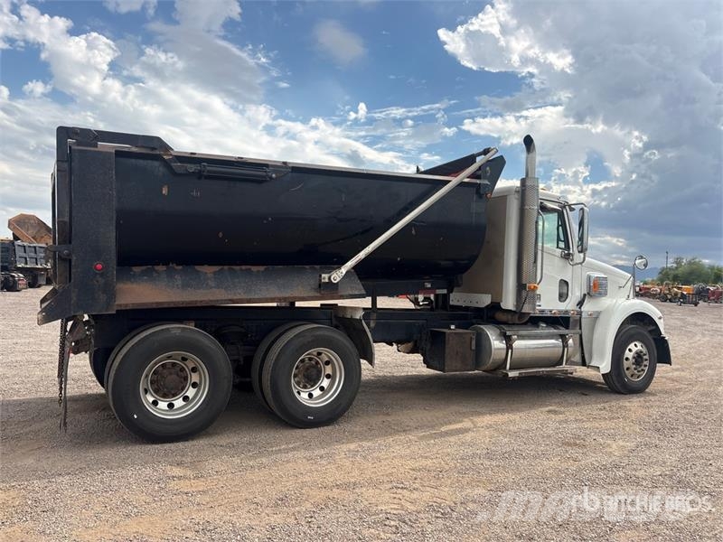 Freightliner Coronado 132 6x4 T/A Dump Truck Wywrotki