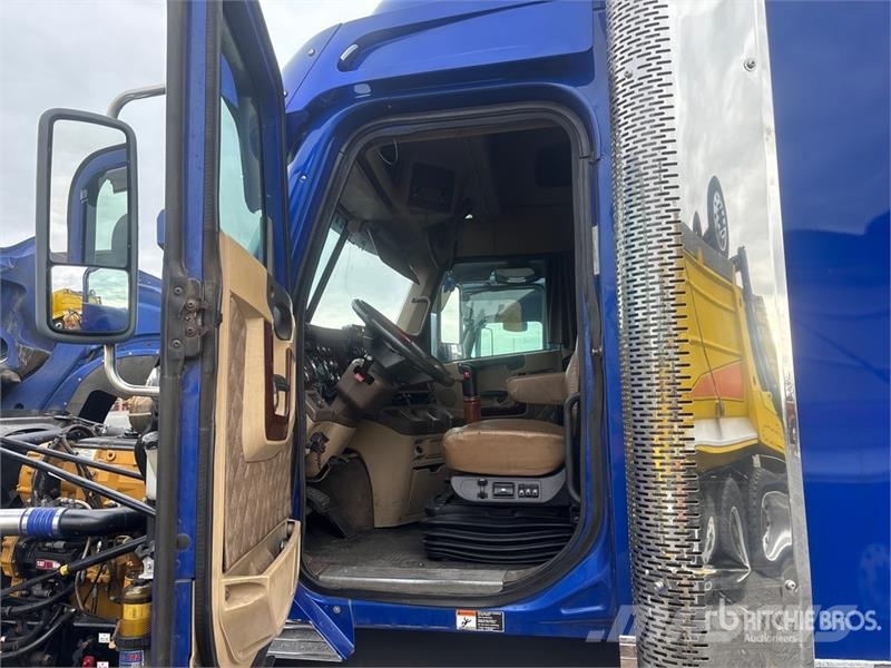 Freightliner Coronado 122SD Tracteur routier