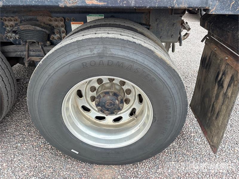 Freightliner Coronado 132 6x4 T/A Dump Truck Wywrotki