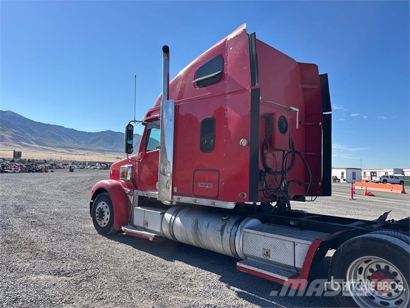 Freightliner Coronado 6x4 T/A Sleeper Truck Tractor Sadulveokid