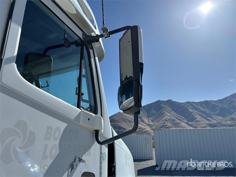 Freightliner CST120 6x4 T/A Day Cab Truck Tractor Prime Movers