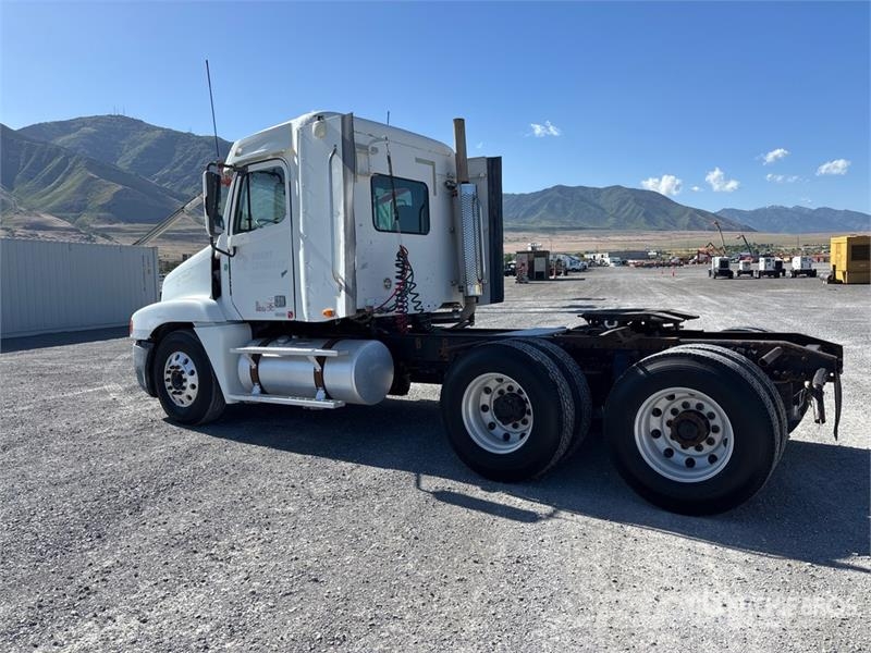 Freightliner CST120 6x4 T/A Day Cab Truck Tractor Prime Movers