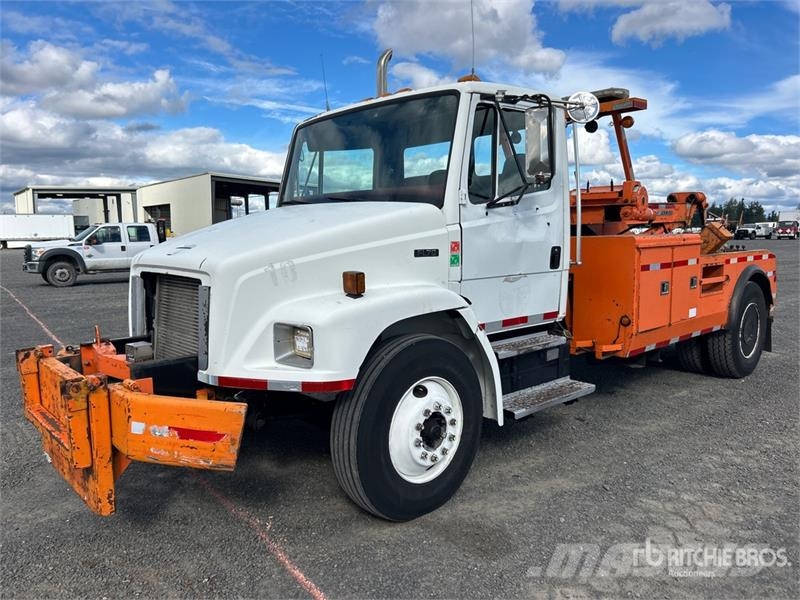 Freightliner FL 70 レッカー車