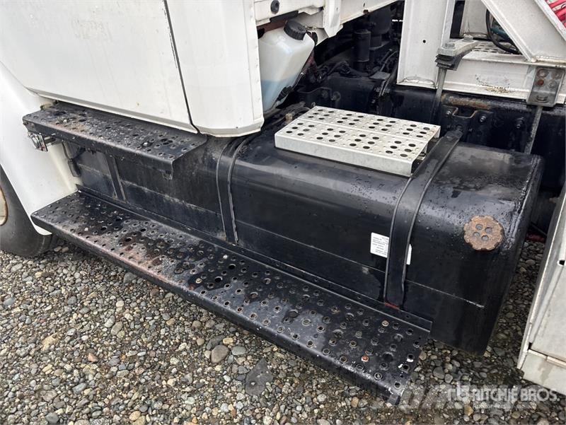 Freightliner FL 70 Sattelzugmaschinen
