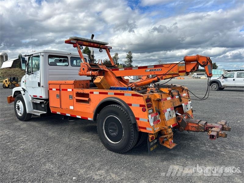 Freightliner FL 70 レッカー車