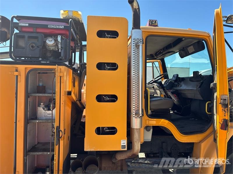 Freightliner FL-70 4x2 Service Truck Kommunal-Sonderfahrzeuge