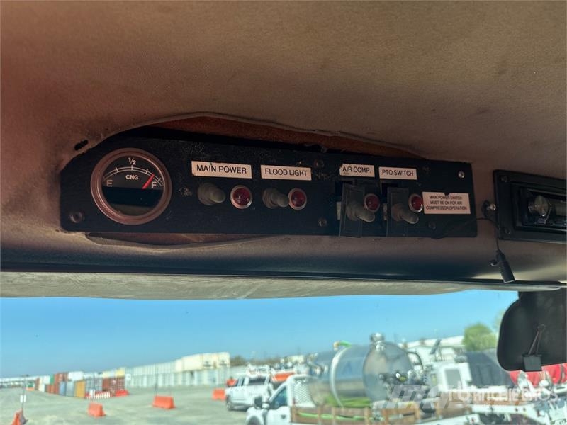Freightliner FL-70 4x2 Service Truck Kommunal-Sonderfahrzeuge
