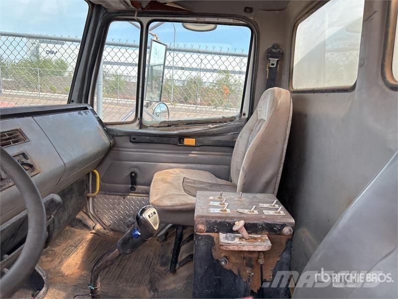 Freightliner FL 80 Cisterny na vodu