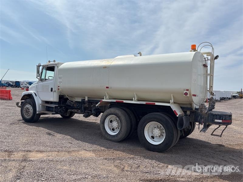 Freightliner FL 80 Cisterny na vodu