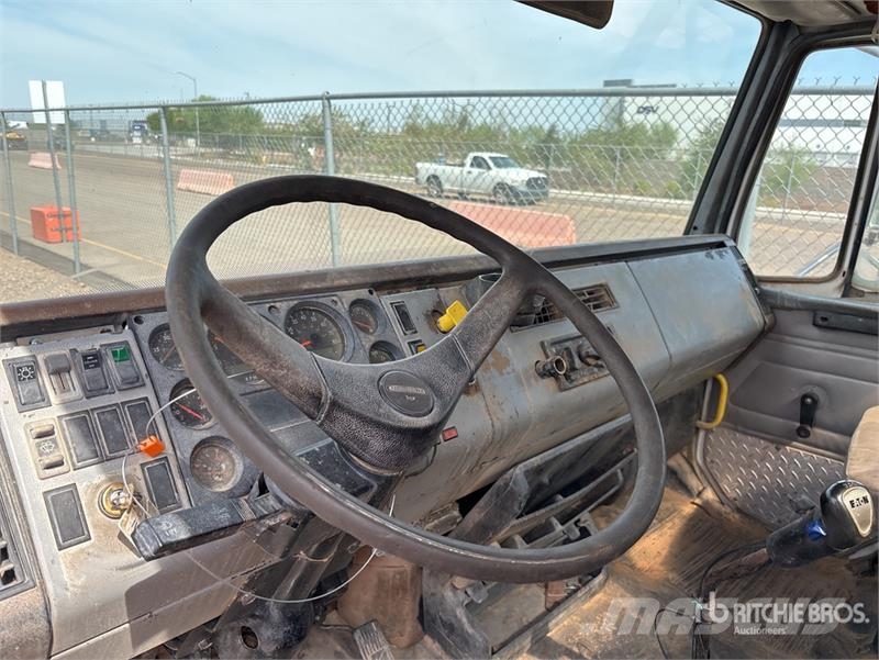 Freightliner FL 80 Cisterny na vodu