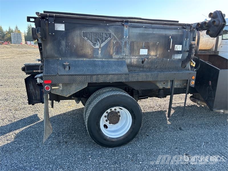 Freightliner FL 80 Säiliöautot