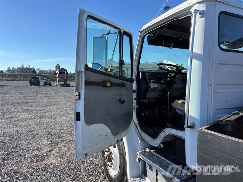 Freightliner FL 80 Säiliöautot