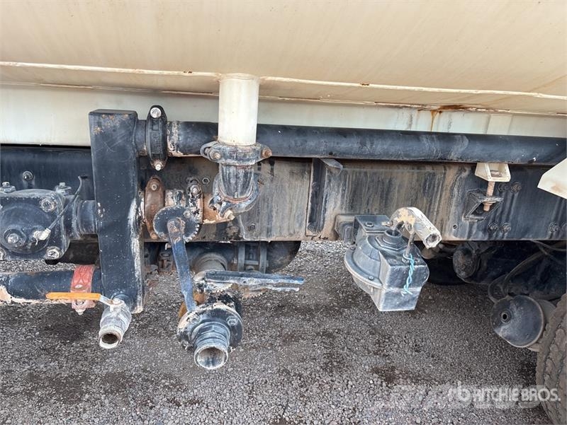 Freightliner FL 80 Cisterny na vodu
