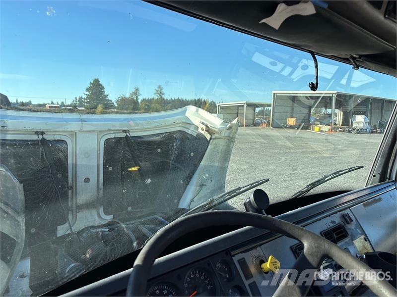 Freightliner FL 80 Säiliöautot