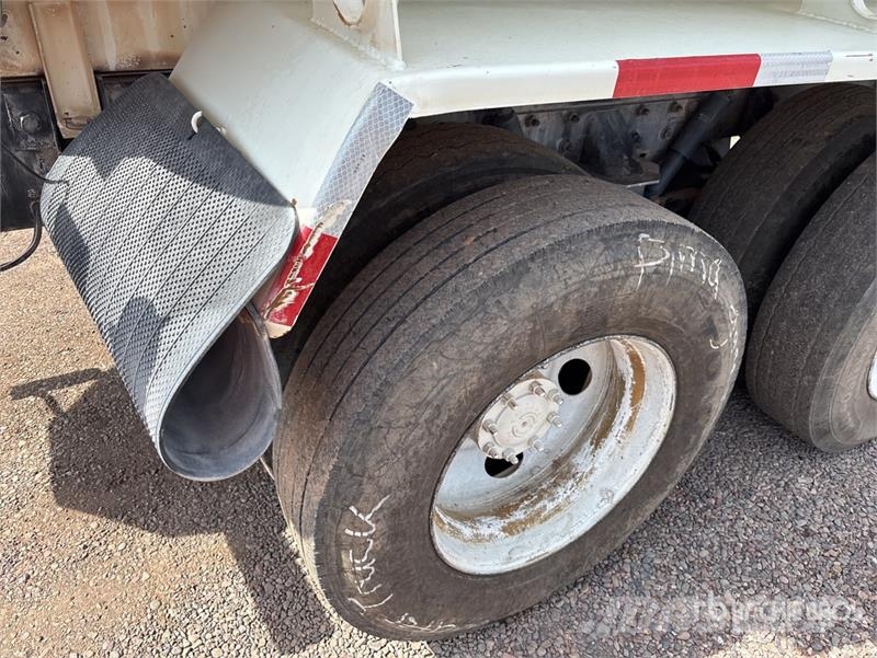 Freightliner FL 80 Cisterny na vodu