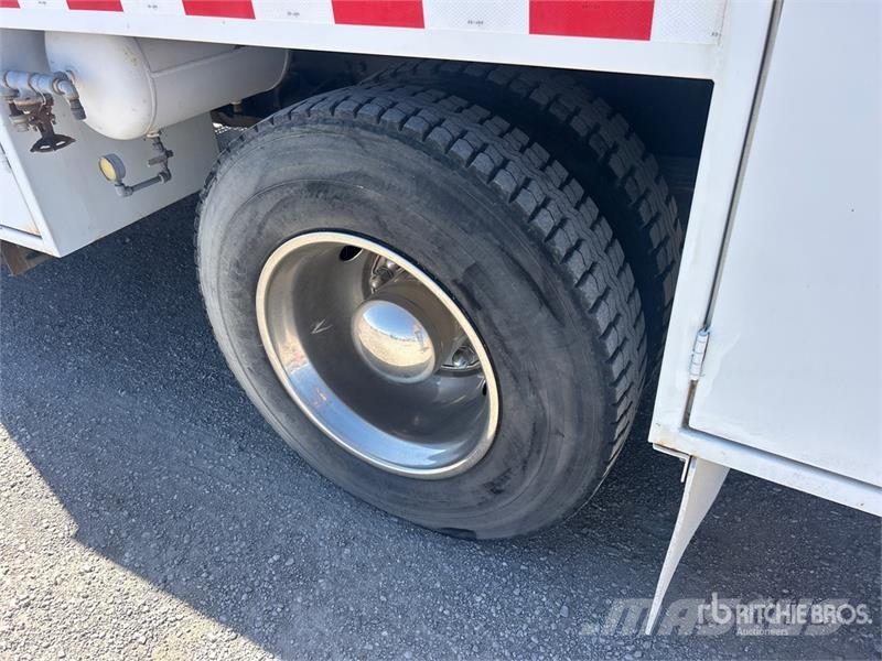 Freightliner FL60 4x2 Service Truck Komunalna vozila