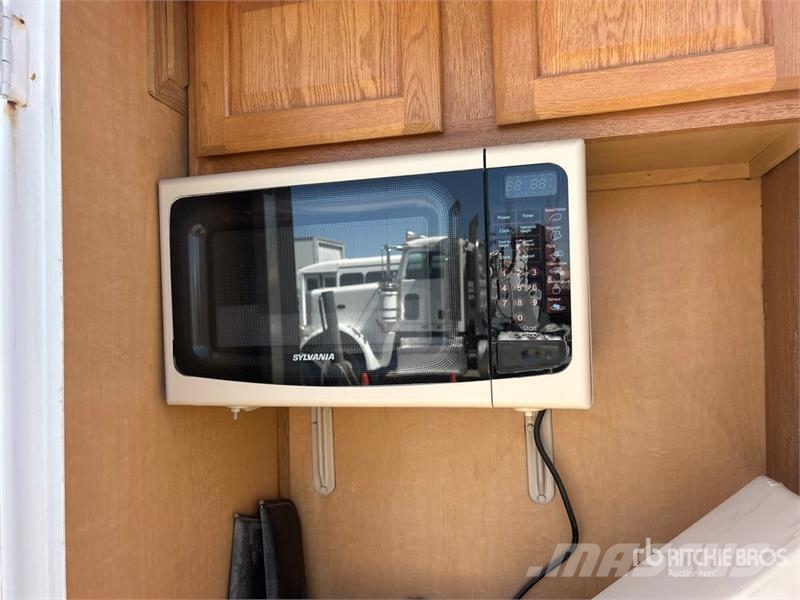Freightliner FL60 4x2 Service Truck Komunalna vozila