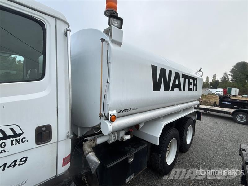 Freightliner FL80 4000 gal 6x4 Water Truck Water bowser